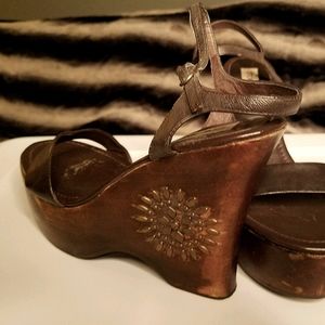 COPY - Much loved Steve Maddens